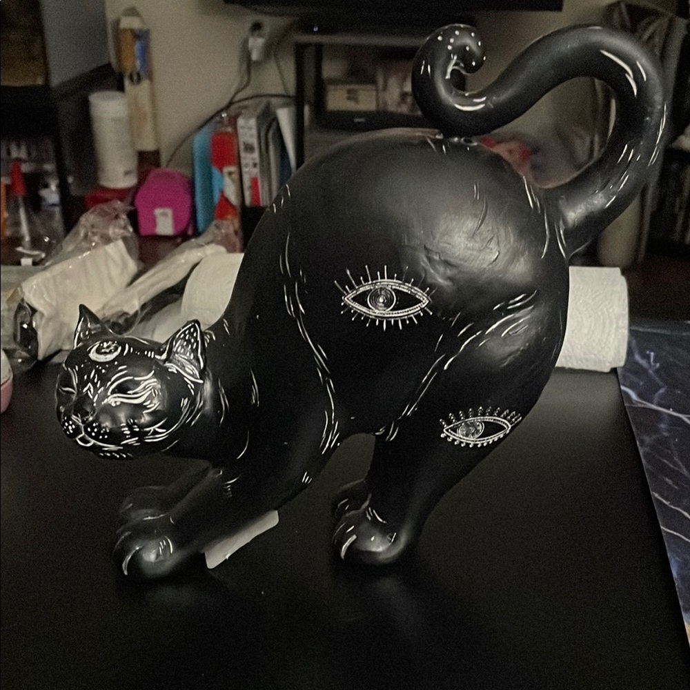 Black Cat Figurine with Eye Design